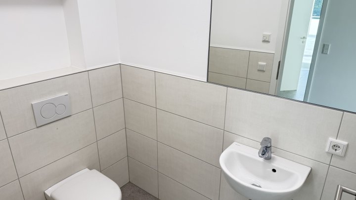 Erstbezug: Penthouse mit einmaliger Dachterrasse in zentraler Lage von Siersburg zu verkaufen