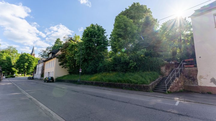 Baugrundstück im Stadtzentrum von Saarburg