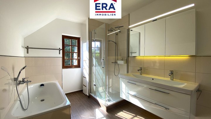 RESERVIERT-EINFAMILIENHAUS, FREISTEHEND, RUHIGE LAGE IN PETITE-ROSSELLE/FR, NÄHE SB