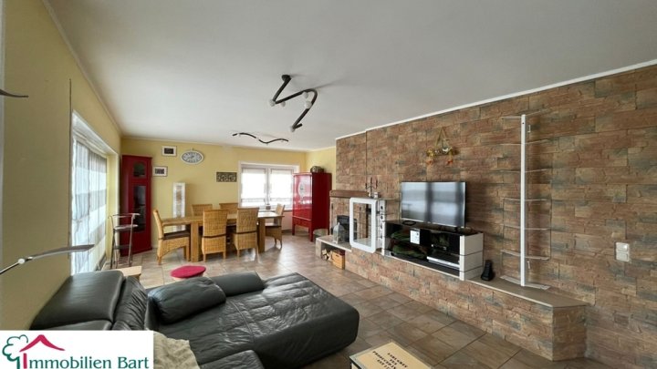 SOFORT BEZUGSFERTIG! / SICHT NACH LUXEMBURG! 120 M² WOHNUNG MIT GARTEN UND GARAGE