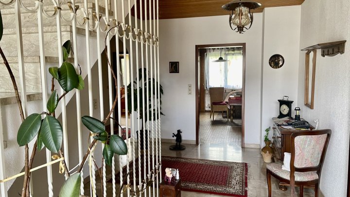 Freistehendes Ein-/Zweifamilienhaus in guter Lage von Beckingen-Düppenweiler zu verkaufen