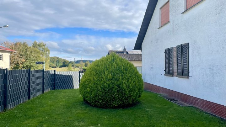 Freistehendes Ein-/Zweifamilienhaus in guter Lage von Beckingen-Düppenweiler zu verkaufen