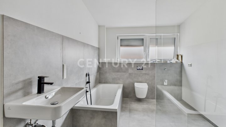 Wohnen unterm Dach mit Charme – Neubau-Highlight im Erstbezug in Schönenberg-Kübelberg