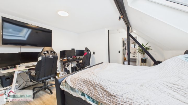 ORSCHOLZ: WOHNHAUS MIT 4 SCHLAFZIMMERN IN TOP WOHNLAGE