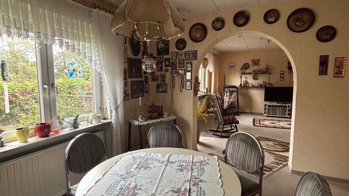 Großzügiges 1-2 Familienhaus und großem Grundstück in sehr ruhiger Lage von Schiffweiler