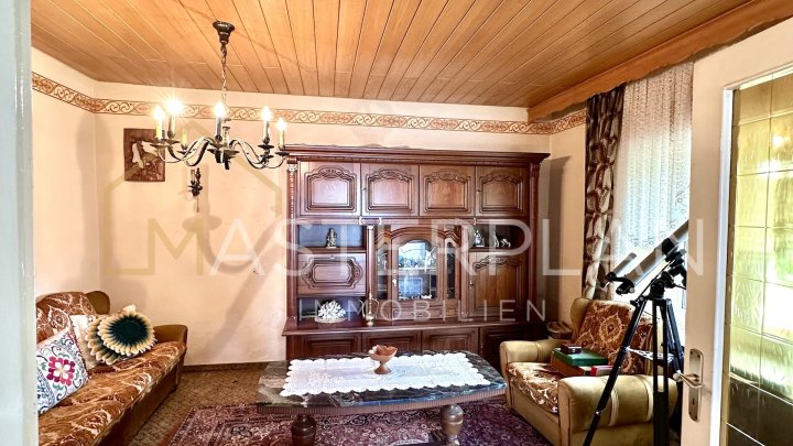 Freistehendes Einfamilienhaus mit Garten in Aschbach