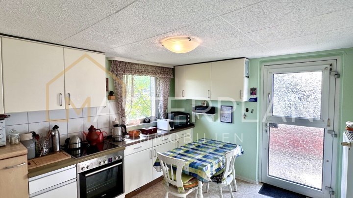 Freistehendes Einfamilienhaus mit Garten in Aschbach