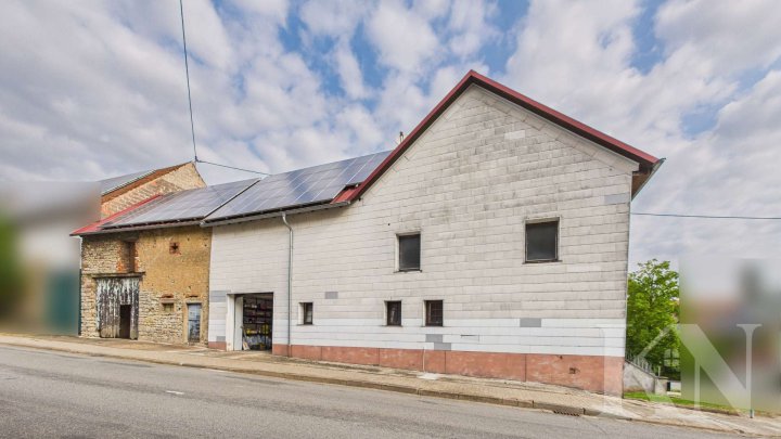 Mehrfamilienhaus mit großem Potenzial in Gersheim – PV-Anlage und separate Scheune