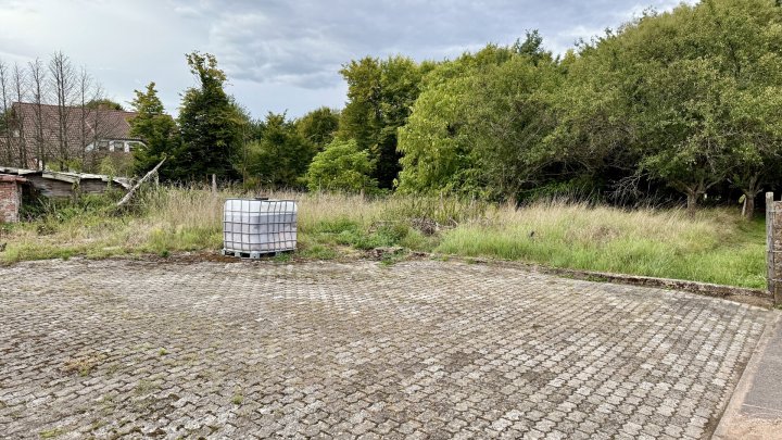 Großzügiges Grundstück mit Abrisshaus in Losheim am See - Niederlosheim zu verkaufen