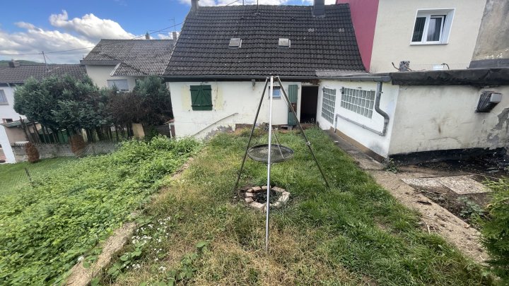 Handwerker aufgepasst ! Einfamilienhaus mit Potenzial in VK Wehrden