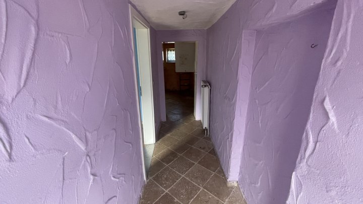 Handwerker aufgepasst ! Einfamilienhaus mit Potenzial in VK Wehrden