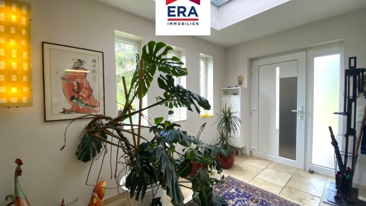 PROVISIONSFREI-VILLA MIT POOL IN RUHIGER LAGE, IN KERBACH/FR, NÄHE SAARBRÜCKEN