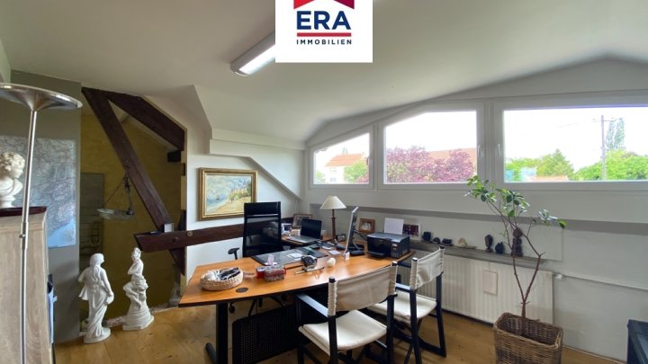 PROVISIONSFREI-VILLA MIT POOL IN RUHIGER LAGE, IN KERBACH/FR, NÄHE SAARBRÜCKEN