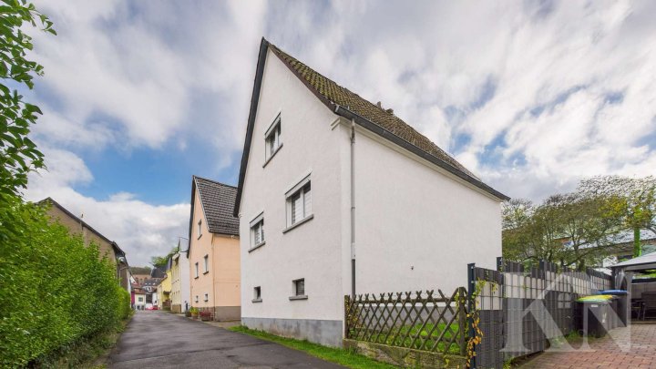 Ihr neues Zuhause in Quierschied – gemütliches Einfamilienhaus mit durchdachtem Grundriss!