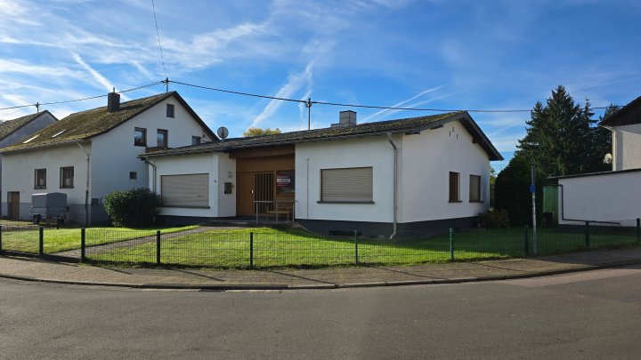 Gepflegter Bungalow in Lebach-Aschbach zum Kauf