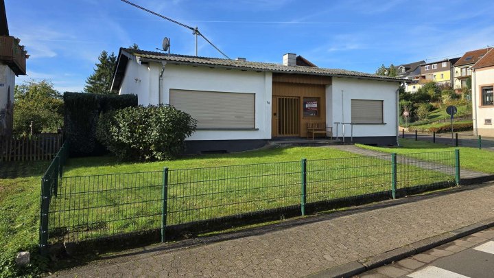 Gepflegter Bungalow in Lebach-Aschbach zum Kauf