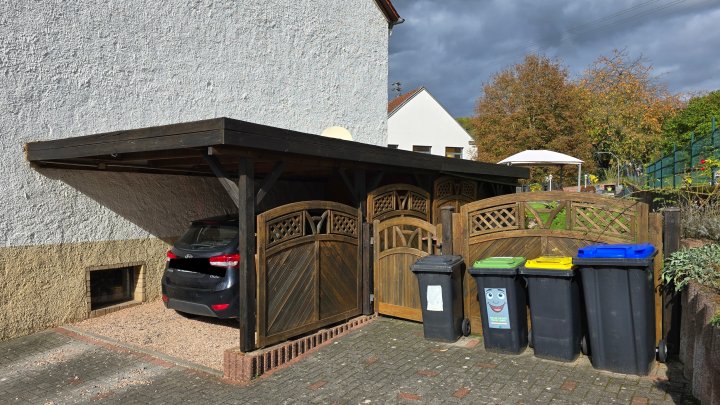 Sehr gepflegtes Einfamilienhaus in Schmelz-Limbach zum Kauf