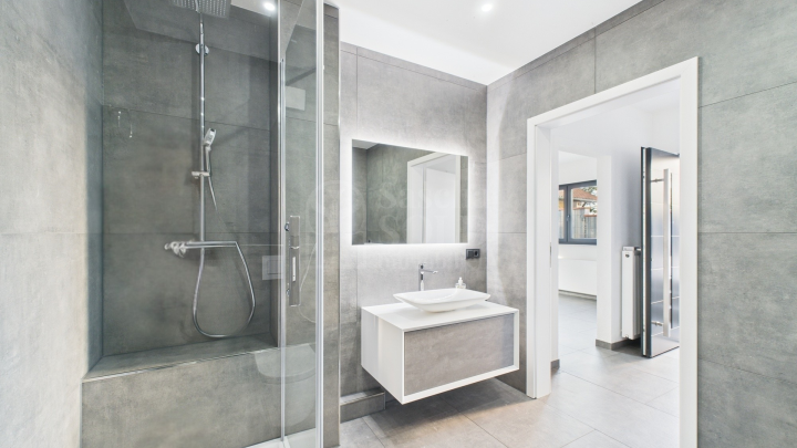 Moderne 2-Zimmer-Wohnung mit Küche, Bad und 2 Stellplätzen in Kirkel-Neuhäusel - bezugsfertig