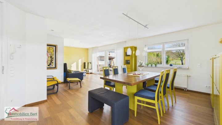 EINZIEHEN & WOHLFÜHLEN - HOCHWERTIGES WOHNHAUS MIT GARTEN UND GARAGE!