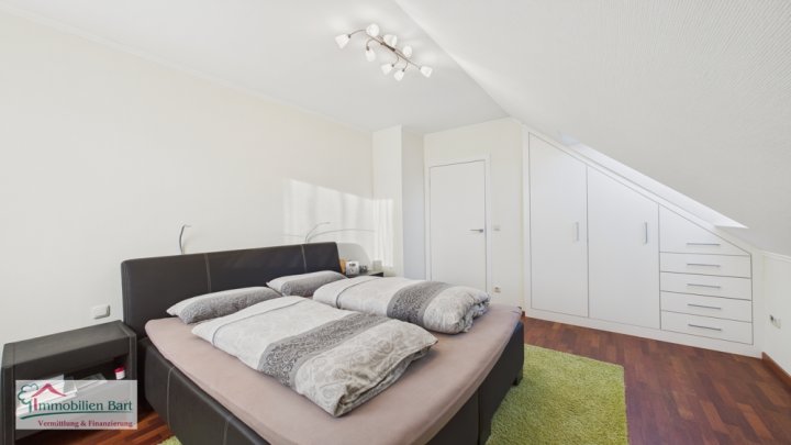 EINZIEHEN & WOHLFÜHLEN - HOCHWERTIGES WOHNHAUS MIT GARTEN UND GARAGE!