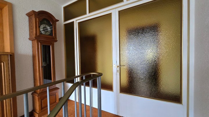 1-2 Familienhaus in Schmelz-Limbach, naturnah