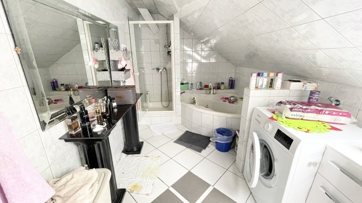 Charmantes, vermietetes 3-Familienhaus in idyllischer Waldrandlage