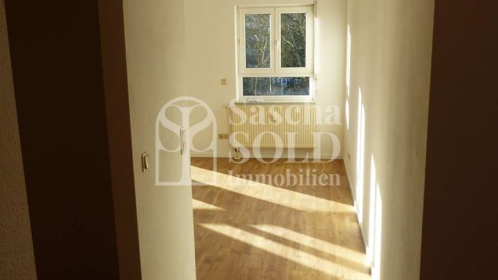 Zentral in Saarbrücken-Dudweiler: Vermietete, renovierte 2-ZKB-Wohnung mit Stellplatz