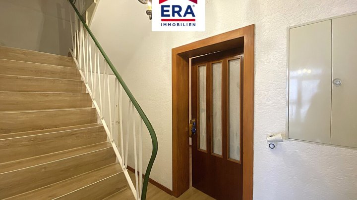 ZU VERMIETEN !! 3ZKB-WOHNUNG/1. OG MIT BALKON, IN GROSSROSSELN