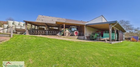 Seitenansicht Garagen u. Stallungen