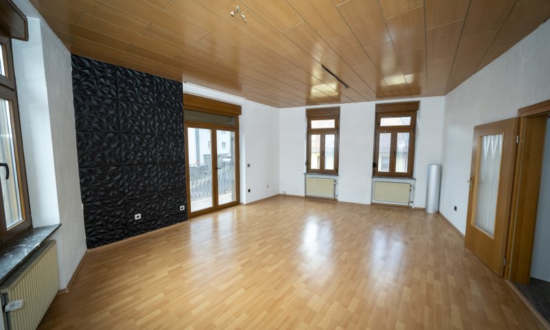 Helle und großzügige Obergeschosswohnung in Püttlingen zu vermieten