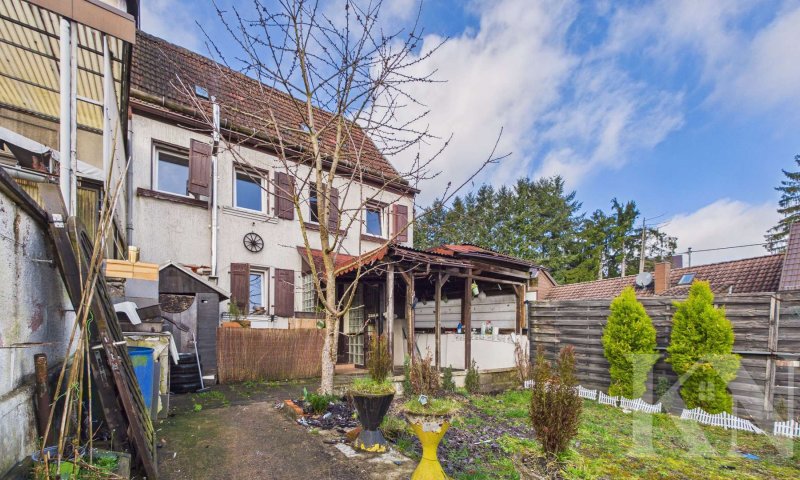Einfamilienhaus mit Garten und Carport in zentraler Lage von Spiesen-Elversberg!