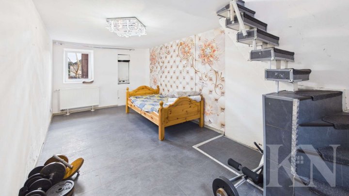 Einfamilienhaus mit Garten und Carport in zentraler Lage von Spiesen-Elversberg!