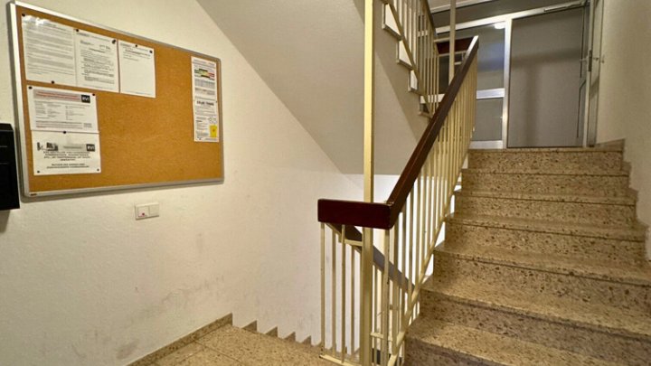 Gepflegte 2-ZKB-Wohnung mit Balkon & Außenstellplatz