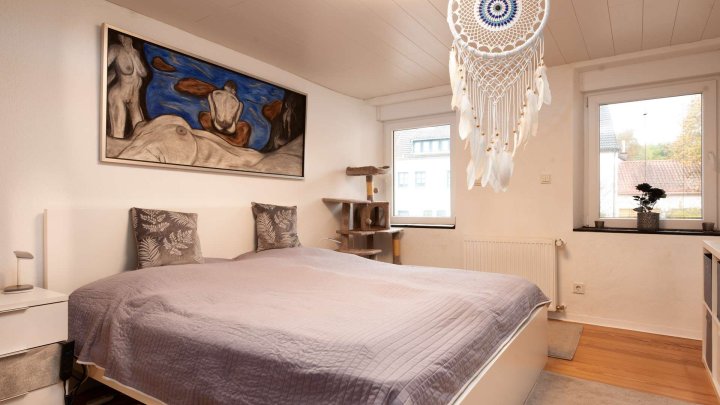 Saniertes Reihenendhaus mit großzügigem Garten und Scheune