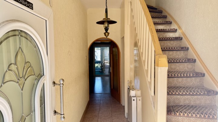 Zwei- bis Dreifamilienhaus mit Garten und Balkon in zentraler Lage von Dillingen zu verkaufen