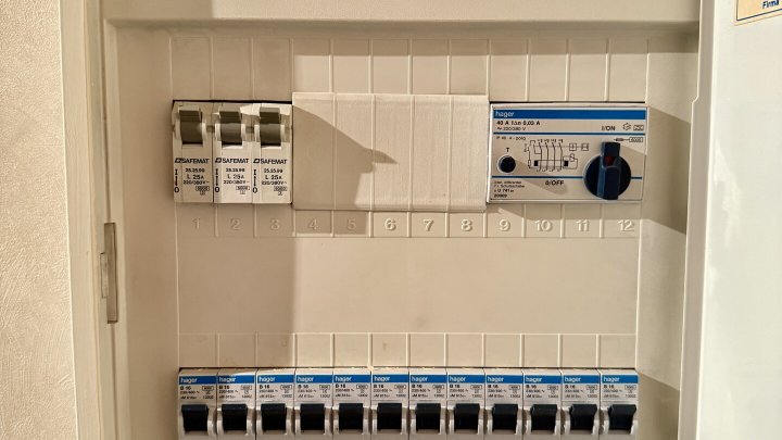 Zwei- bis Dreifamilienhaus mit Garten und Balkon in zentraler Lage von Dillingen zu verkaufen