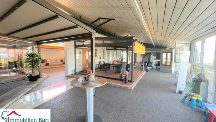 GEWERBE: 375 M² HALLE + BÜRO AUF 30 AR