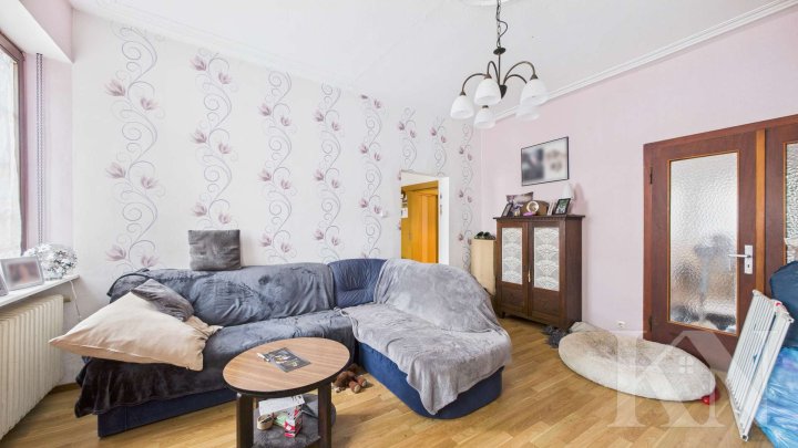 Viel Platz für Ideen: Einfamilienhaus mit PV-Anlage, Garten und Ausbaupotenzial