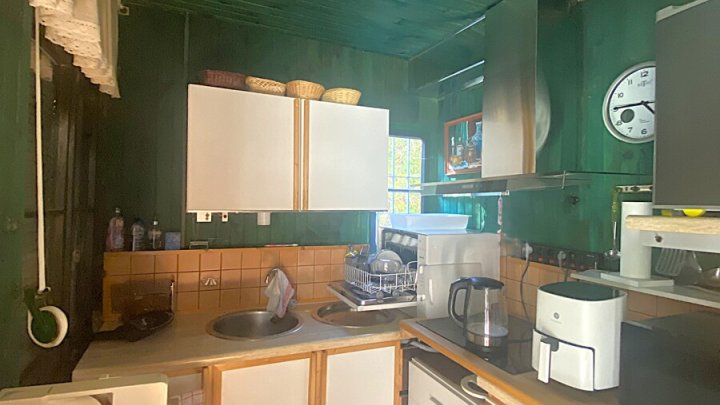 OHNE VERMITTLUNGSGEBÜHREN! FERIENHAUS MIT BOOTSHAUS UND BOOTSSTEG AM STOCKWEIHER/FR