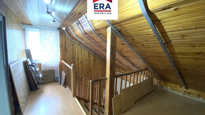 PROVISIONSFREI ! EINFAMILIENHAUS IN SACKGASSE MIT POOL, FREYMING-MERLEBACH-FR/NÄHE SAARBRÜCKEN