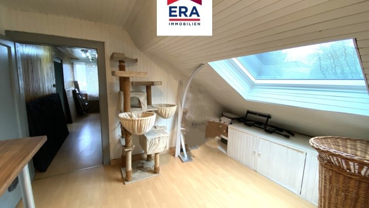 PROVISIONSFREI ! EINFAMILIENHAUS IN SACKGASSE MIT POOL, FREYMING-MERLEBACH-FR/NÄHE SAARBRÜCKEN