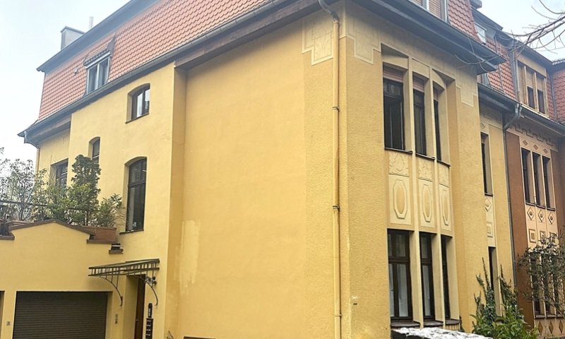 EIGENTUMSWOHNUNG, GEHOBENE LAGE, MIT GARTEN, IN SAARBRÜCKEN