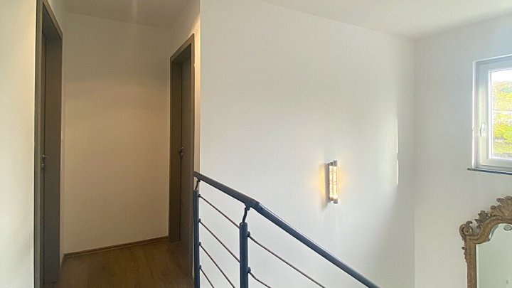 KEINE VERMITTLUNGSGEBÜHREN ! FREISTEHENDES EINFAMILIENHAUS IN RUHIGER LAGE VON FORBACH/FR, NÄHE SB