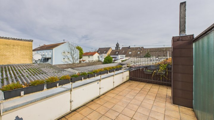 Vielseitige Wohn- und Gewerbeimmobilie in Saarlouis-Lisdorf