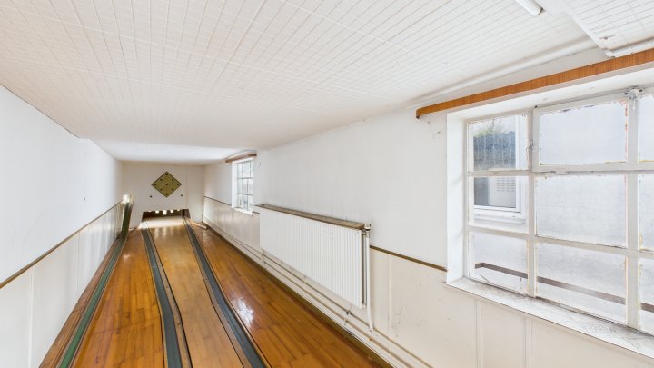 Vielseitige Wohn- und Gewerbeimmobilie in Saarlouis-Lisdorf