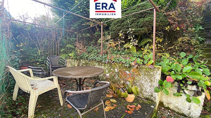 RESERVIERT-EINFAMILIENHAUS, RENOVIERUNGSBEDÜRFTIG, RUHIGE LAGE IN VK-LUDWEILER