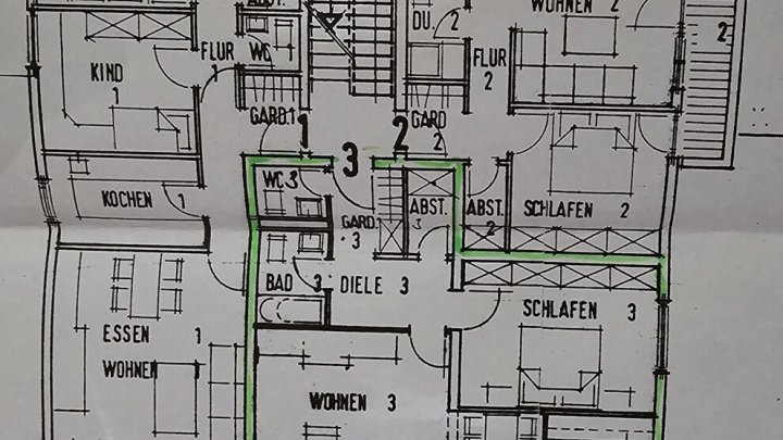Renditepaket mit 3 Eigentumswohnungen und 3 Garagen