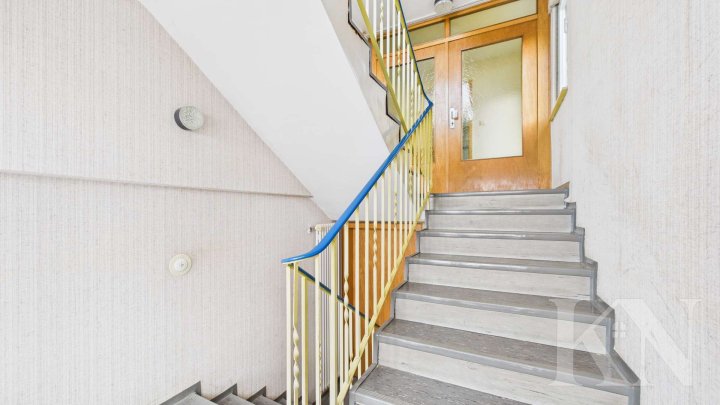 Vielseitiges Zweifamilienhaus mit großem Potenzial in zentraler Lage von Püttlingen!