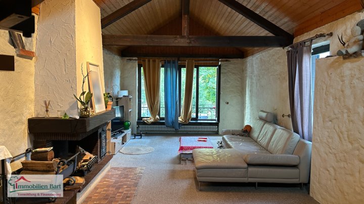 PERL: 4-FAMILIENHAUS MIT GARTEN UND GARAGE IN RUHIGER WOHNLAGE!