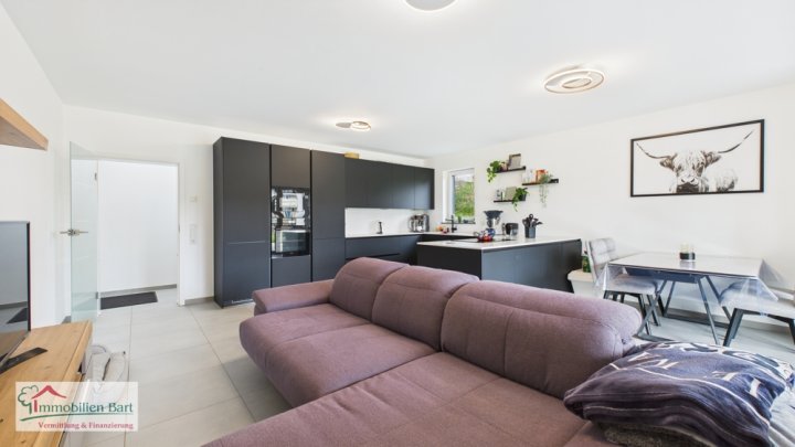 NEUWERTIGE WOHNUNG MIT GARAGE UND GARTEN IN MERZIG-SCHWEMLINGEN